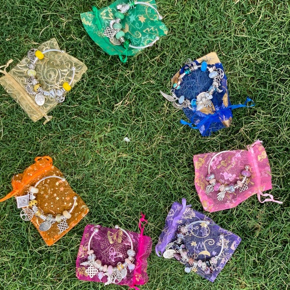 CLEVER GREEN 💚💚💚 - Picture 1 of 6